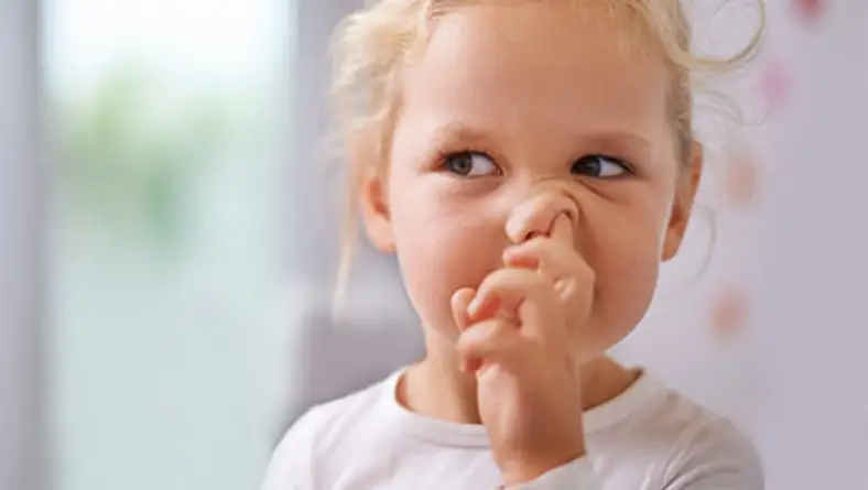 چگونه با عادت های بد کودکان برخورد کنیم